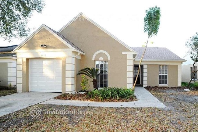 property at 1618 Crossridge Dr