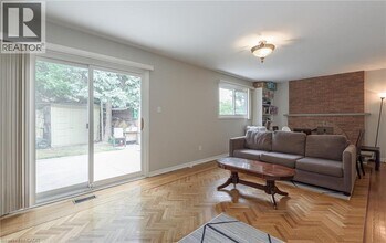 3 Pottery Crescent in Brampton, ON - Building Photo - Building Photo