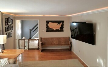 1486 Walnut Ln in Macungie, PA - Building Photo - Building Photo