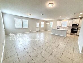 104 Brady Creek Wy in Andice, TX - Building Photo - Building Photo
