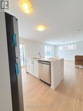 1233 Creekway Private in Ottawa, ON - Building Photo - Building Photo