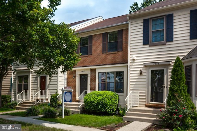 7608 Southern Oak Dr in Springfield, VA - Building Photo - Building Photo