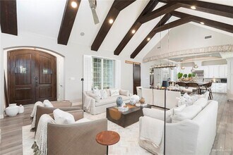 37 Arroyo Ave in McAllen, TX - Building Photo - Building Photo