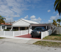 1827-1831 Funston St Apartments