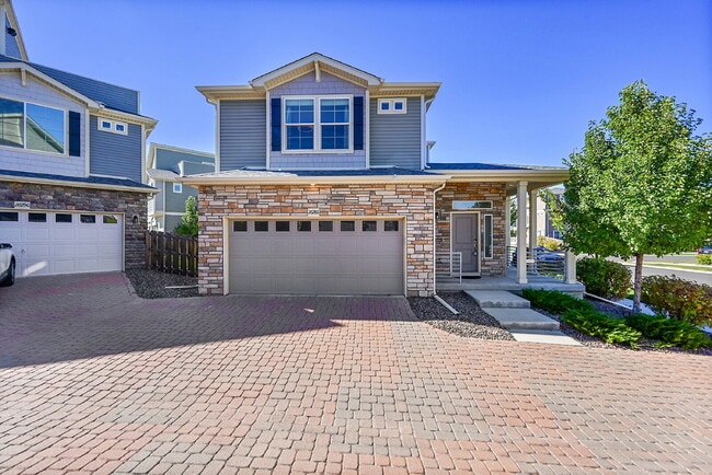 26286 E Byers Pl