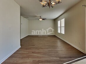 8834 Kirkville Ln in Charlotte, NC - Foto de edificio - Building Photo