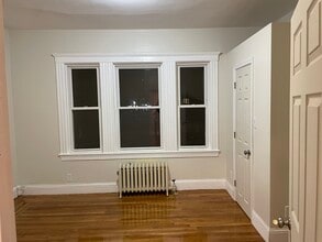 255 Vine St, Unit 2 in Everett, MA - Building Photo - Building Photo