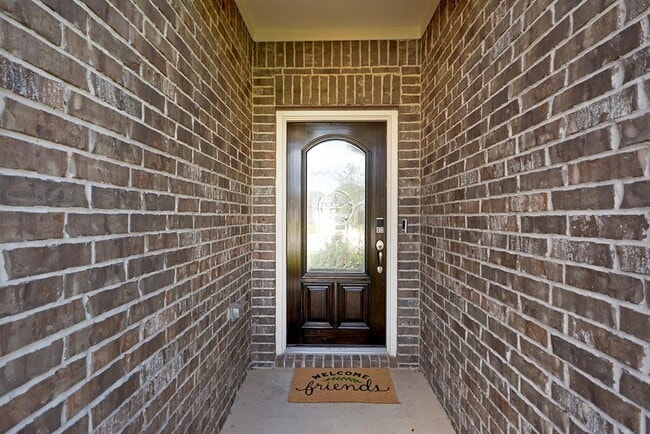 8211 Delta Down Dr in Fulshear, TX - Foto de edificio - Building Photo