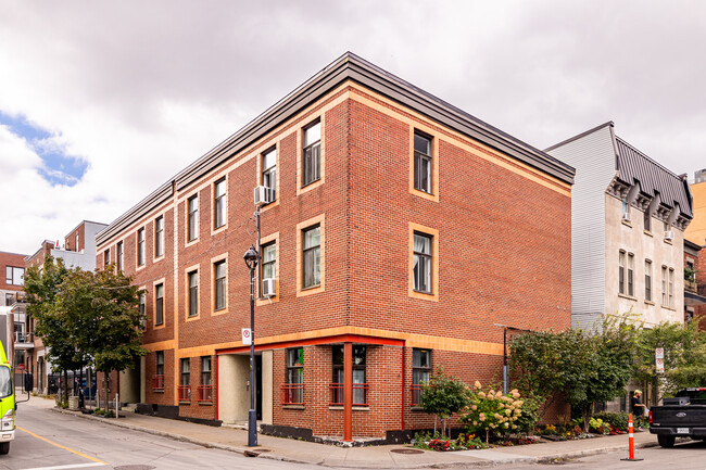 1133 De La Gauchetière Rue E in Montréal, QC - Building Photo - Primary Photo