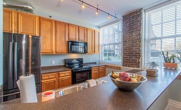 140 E Glenwood Ave in Knoxville, TN - Building Photo - Building Photo