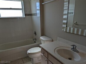 614 SE 6th St in Cape Coral, FL - Building Photo - Building Photo