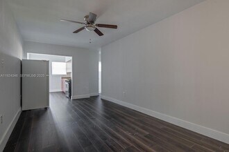 26701 SW 137th Ave in Homestead, FL - Foto de edificio - Building Photo