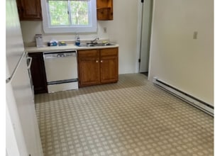 27 Damon Ct in Keene, NH - Building Photo - Building Photo