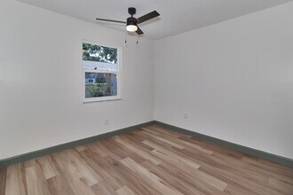 510 91st Ave N in St. Petersburg, FL - Building Photo - Building Photo