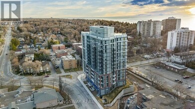 2088 James St in Burlington, ON - Building Photo - Building Photo