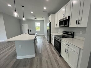 5296 Gillot Blvd in Port Charlotte, FL - Building Photo - Building Photo