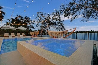 10424 NW 59th Pl in Parkland, FL - Building Photo - Building Photo