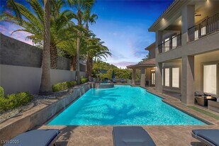 1545 Villa Rica Dr in Henderson, NV - Building Photo