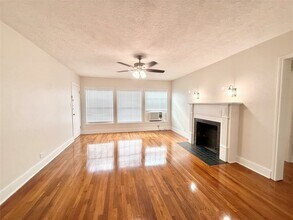 5402 Jackson St in Houston, TX - Foto de edificio - Building Photo