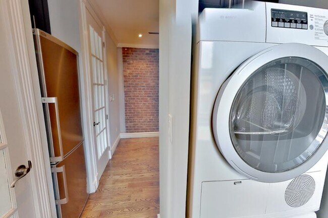 234 Mott St in New York, NY - Building Photo - Building Photo