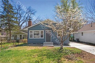 307 E 79th Terrace in Kansas City, MO - Building Photo