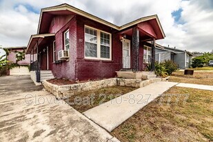 317 Kashmuir Pl in San Antonio, TX - Building Photo