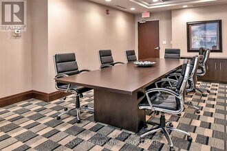 208 Enfield Pl in Mississauga, ON - Building Photo - Building Photo