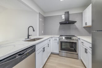 Mod Villas in Kingsland, GA - Foto de edificio - Interior Photo