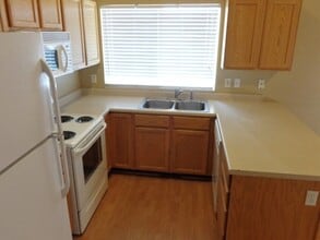 6093 W Graceland Way in West Jordan, UT - Building Photo - Building Photo