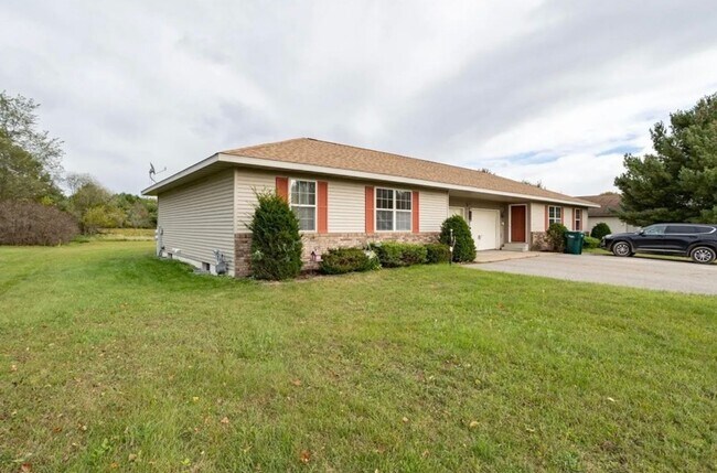 6305-6307 Teagan Ln in Schofield, WI - Building Photo - Building Photo