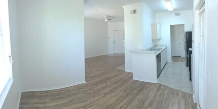 2600 Robert Trent Jones Dr in Orlando, FL - Building Photo - Building Photo