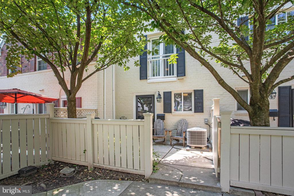 1311 N Van Dorn St in Alexandria, VA - Building Photo