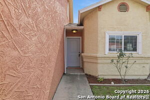 5746 Country Sun Dr in San Antonio, TX - Building Photo - Building Photo