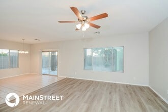 13289 N Primrose St in El Mirage, AZ - Foto de edificio - Building Photo