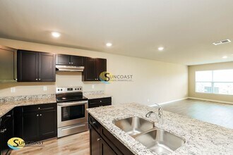 12717 Buffing Rd in Port Charlotte, FL - Building Photo - Building Photo