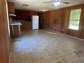 76360 S P Dump Rd E in Grosse Tete, LA - Building Photo