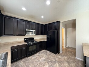 4512 Simple Promise Ct in Las Vegas, NV - Building Photo - Building Photo