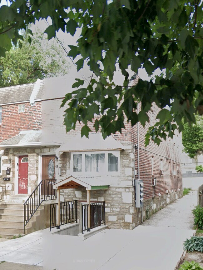 7339 Lawndale Ave in Philadelphia, PA - Building Photo - Building Photo