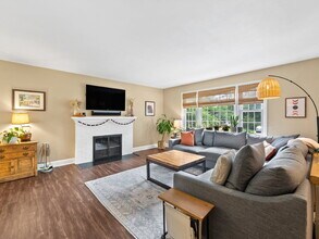 5208 Lindsay St in Fairfax, VA - Building Photo - Building Photo