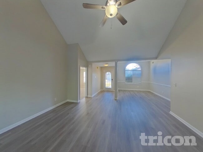 1128 Misty Meadows Crossing in Hampton, GA - Building Photo - Building Photo