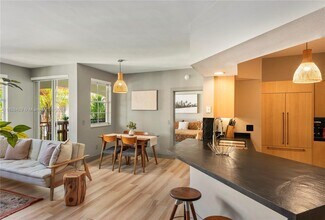 3145 NE 184th St, Unit 5305 in North Miami Beach, FL - Building Photo - Building Photo