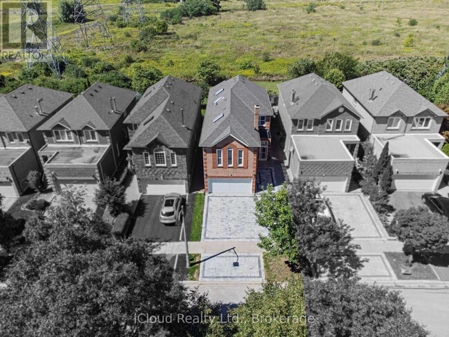 80 Venice Crescent in Vaughan, ON - Building Photo - Building Photo