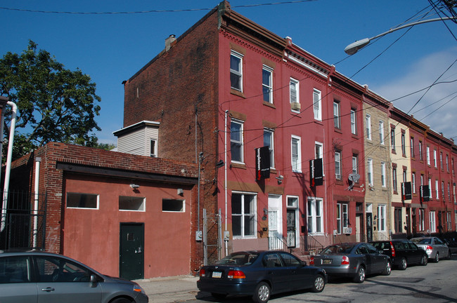 2116 Carlisle St in Philadelphia, PA - Building Photo - Building Photo