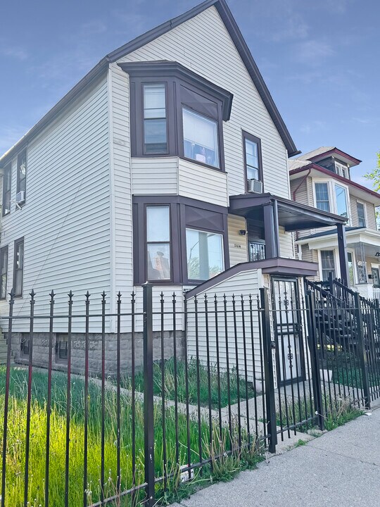11014 S State St in Chicago, IL - Building Photo