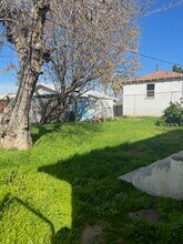 2220 N King St, Unit Back in Bakersfield, CA - Building Photo - Building Photo