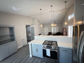10229 Anoka Ave in Las Vegas, NV - Building Photo - Building Photo
