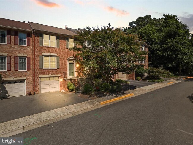 property at 5929 Woodfield Estates Dr