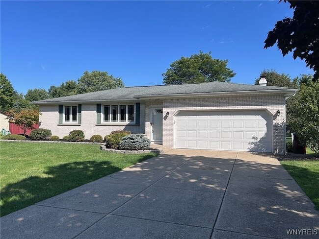 6142 Berkley Dr