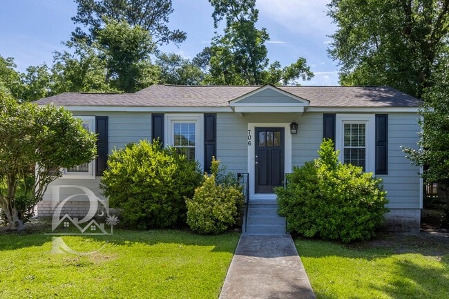 property at 706 S Bonham Rd