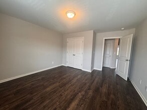 5619 Parkview Ln in Flowery Branch, GA - Building Photo - Building Photo